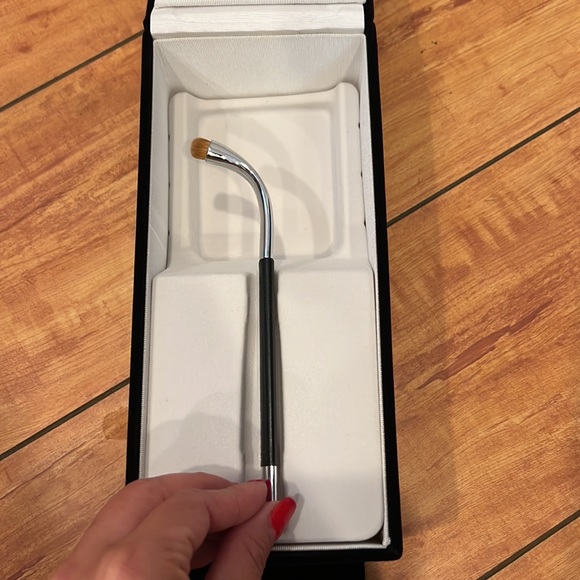 Artis Circle 1 Brush - Picture 7 of 9